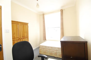 3 bed flat, North Road East Apt 3, North Hill, Plymouth, PL46AS - Image 7